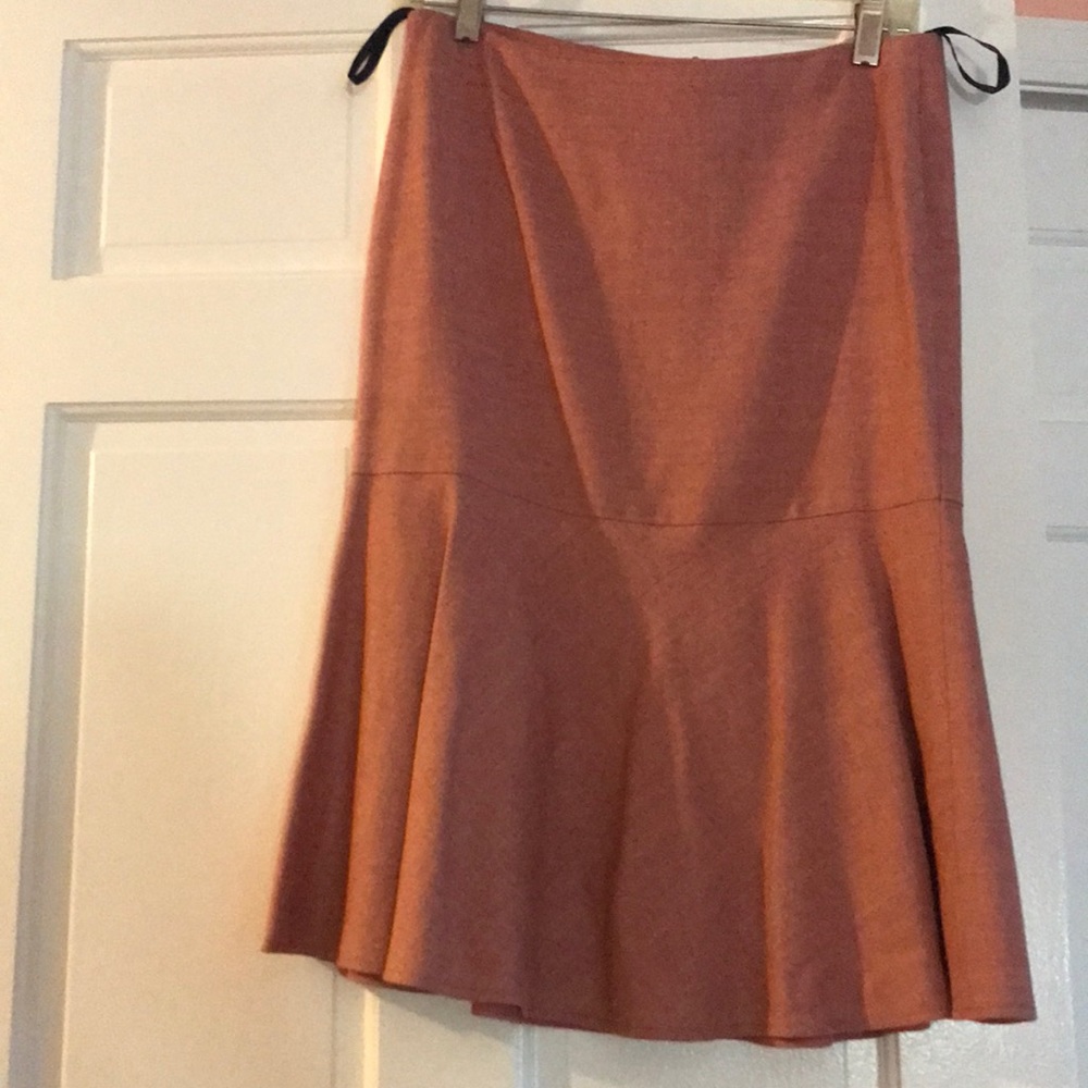 French Connection skirt in size 4 in pink/light salmon color
